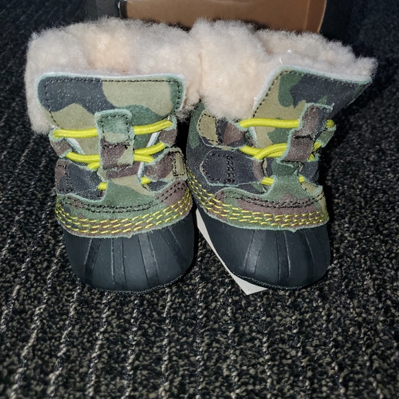 Baby winter boots - Picture 1 of 7
